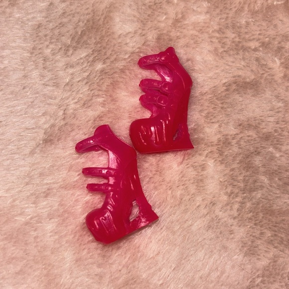 Monster High Draculara Electrified Hot Pink Doll Shoes Platform Heels - Picture 2 of 4